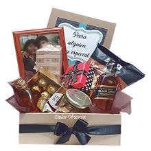Father's day gifts, gifts for men, gifts for lovers in Lima, gifts with whiskey, gifts in Peru, personalized gifts in Lima, gifts with photos, personalized gift delivery, Lima gift delivery, Peru gift delivery, liquor gifts Jenga whiskey
