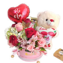 Gifts for lovers, Floral arrangement, roses for lovers, gifts with stuffed animals, rosatel, Surprise Lima, gifts in Lima, roses for gifts, gifts for Mother's Day, gift delivery in Lima, gifts in Peru, Gifts Peru, gifts for Valentine's Day, gifts for lovers in Lima Peru